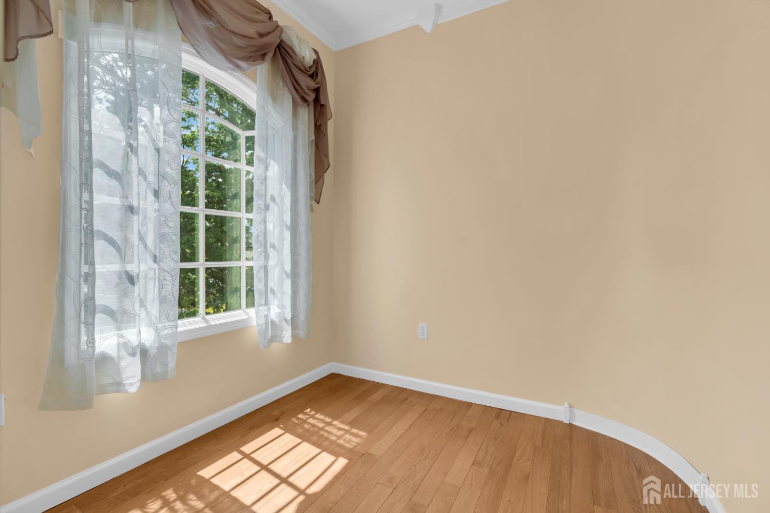 15 Rolfe Avenue Highland Park NJ 08904