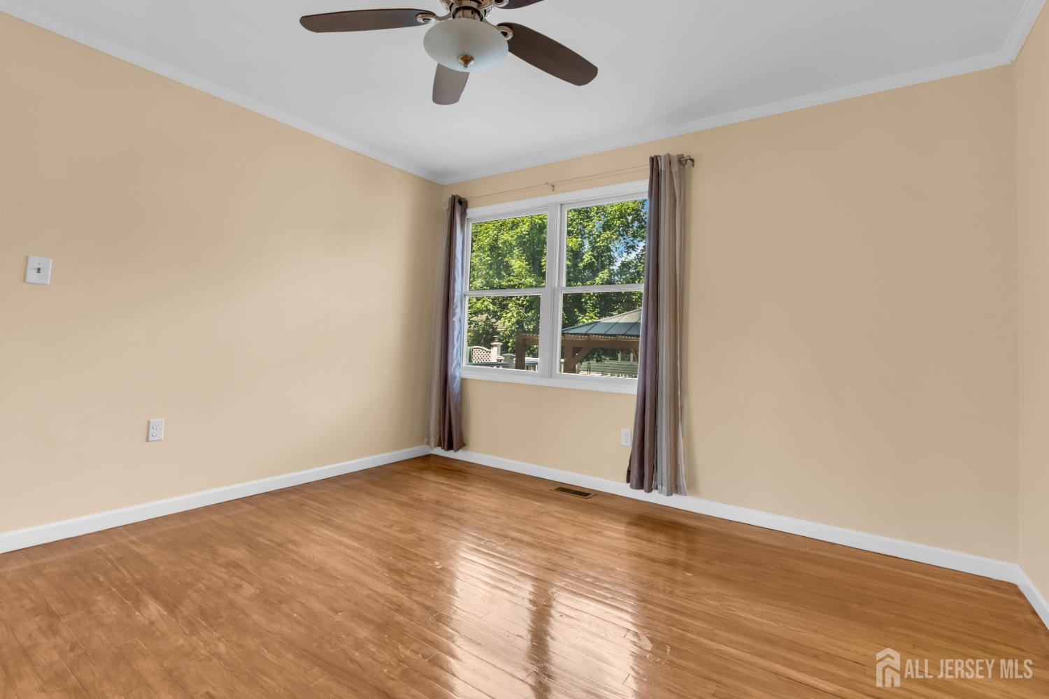 15 Rolfe Avenue Highland Park NJ 08904