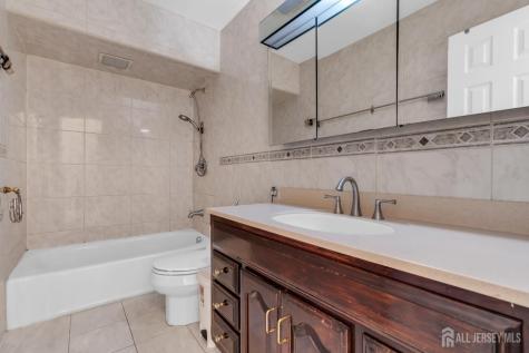 15 Rolfe Avenue Highland Park NJ 08904