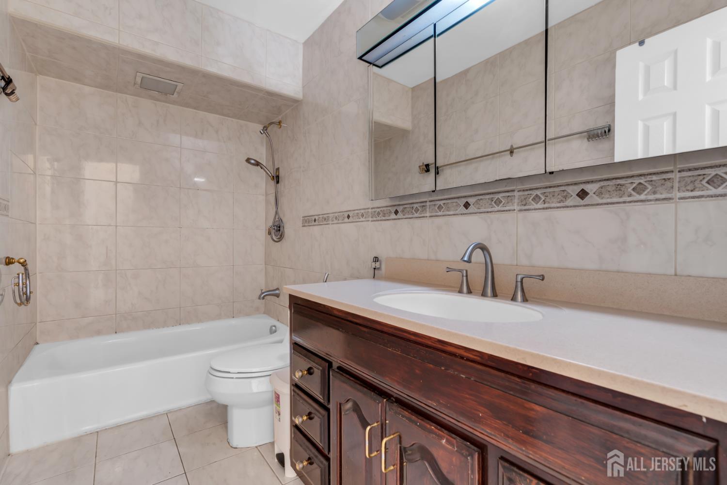 15 Rolfe Avenue Highland Park NJ 08904