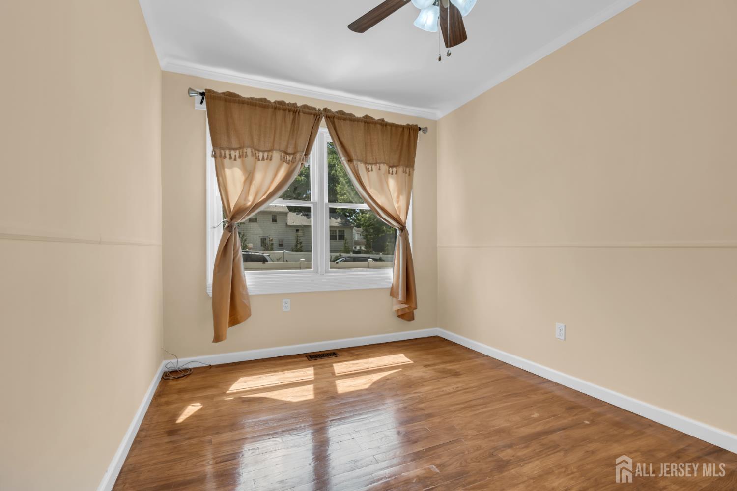 15 Rolfe Avenue Highland Park NJ 08904