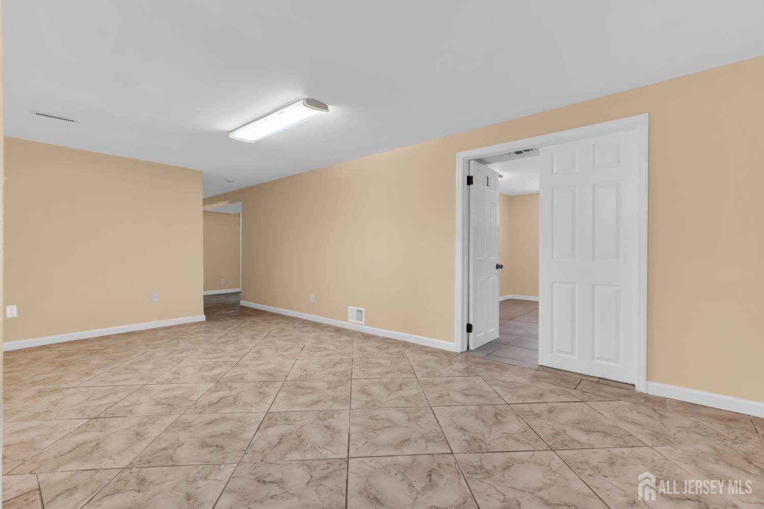 15 Rolfe Avenue Highland Park NJ 08904