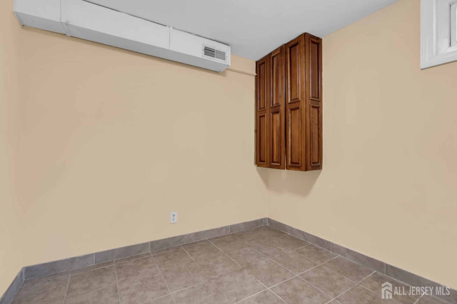 15 Rolfe Avenue Highland Park NJ 08904