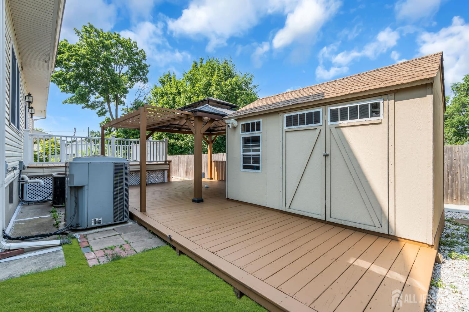 15 Rolfe Avenue Highland Park NJ 08904