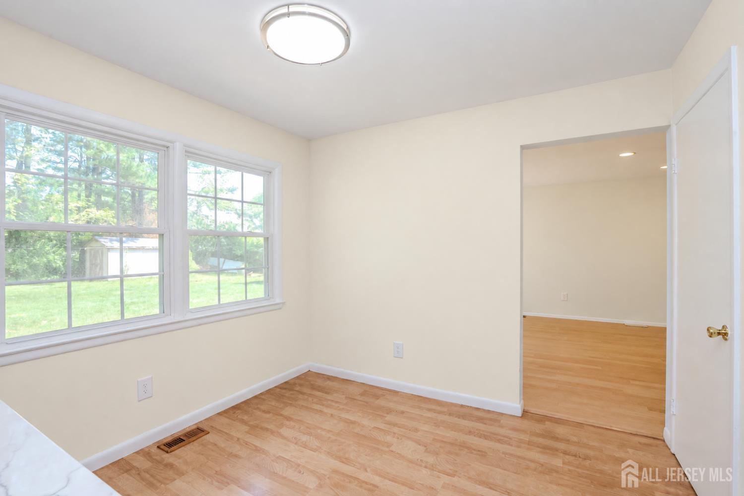 18 Parker Road Plainsboro NJ 08536