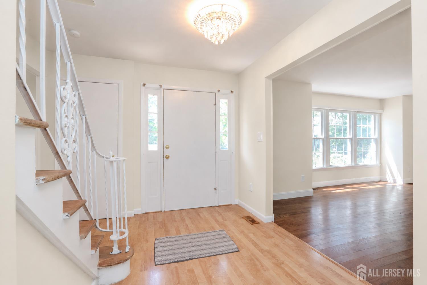 18 Parker Road Plainsboro NJ 08536