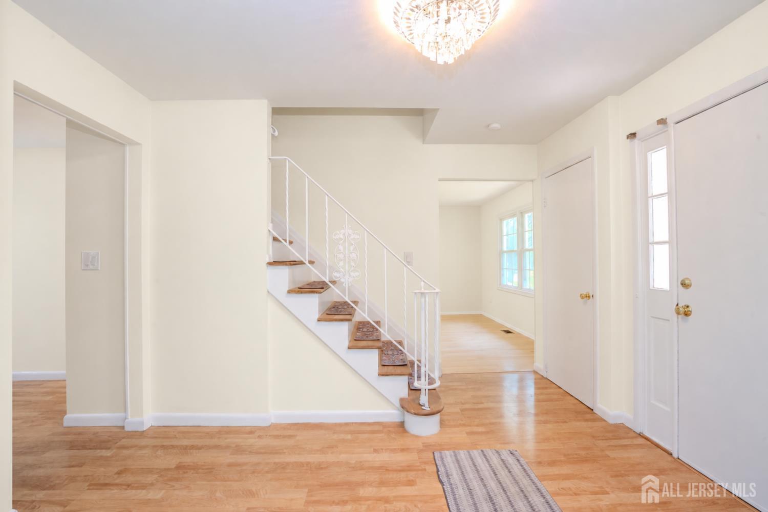 18 Parker Road Plainsboro NJ 08536