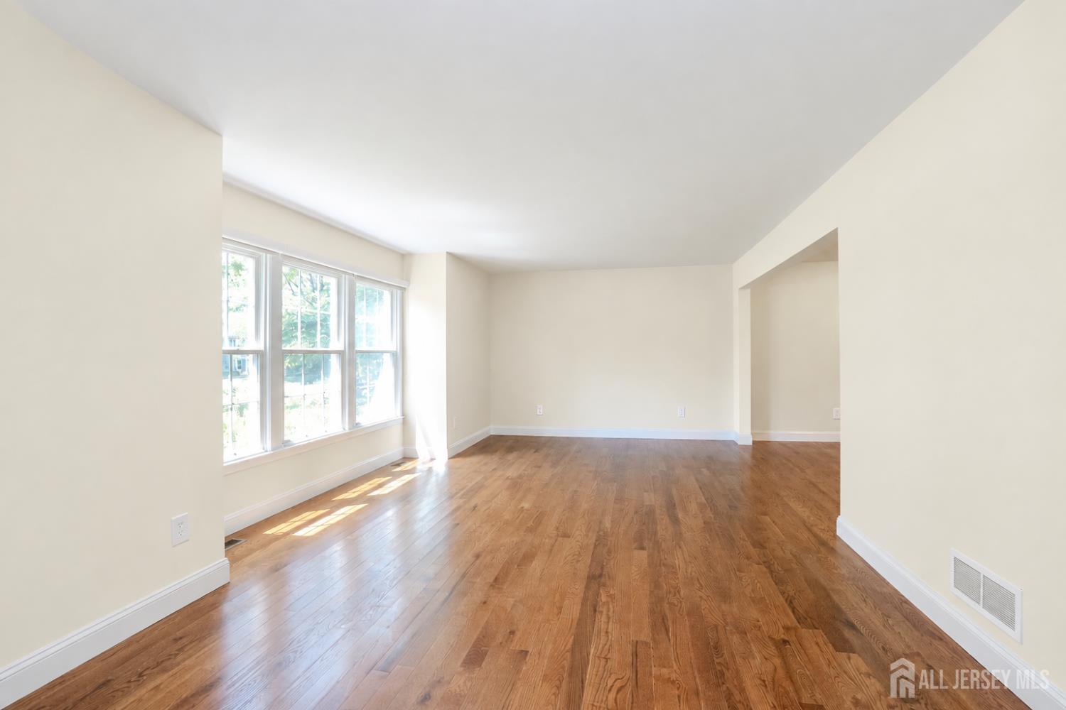 18 Parker Road Plainsboro NJ 08536