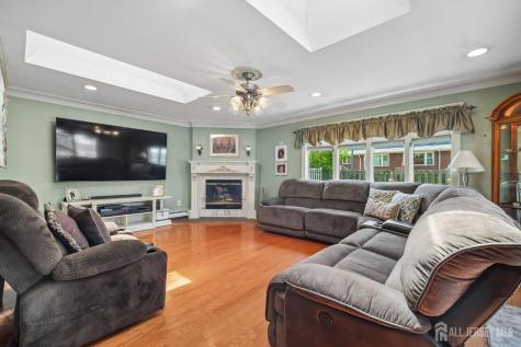 53 Orchard Street Carteret NJ 07008