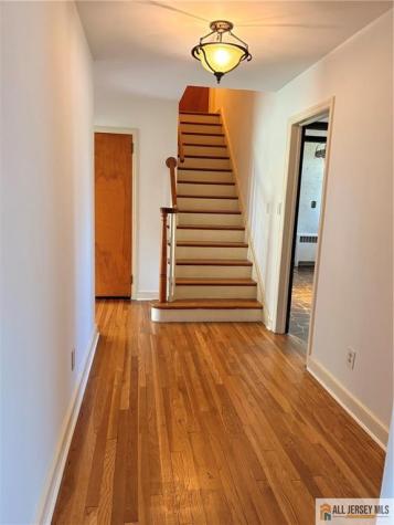 13 Fountain Street East Brunswick NJ 08816