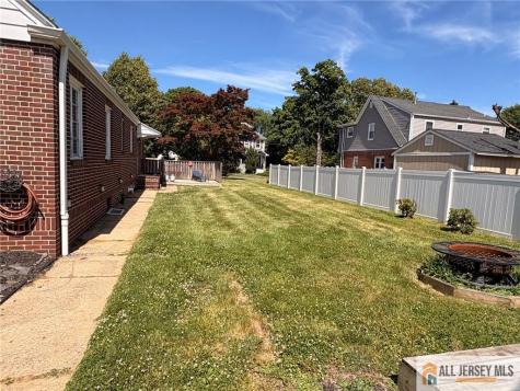 13 Fountain Street East Brunswick NJ 08816