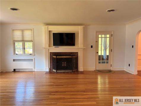13 Fountain Street East Brunswick NJ 08816