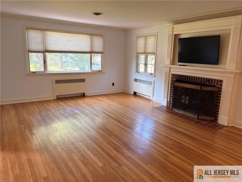 13 Fountain Street East Brunswick NJ 08816
