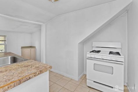35 Melbourne Court Woodbridge Proper NJ 07095