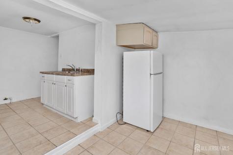 35 Melbourne Court Woodbridge Proper NJ 07095