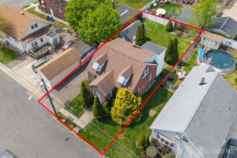 35 Melbourne Court Woodbridge Proper NJ 07095