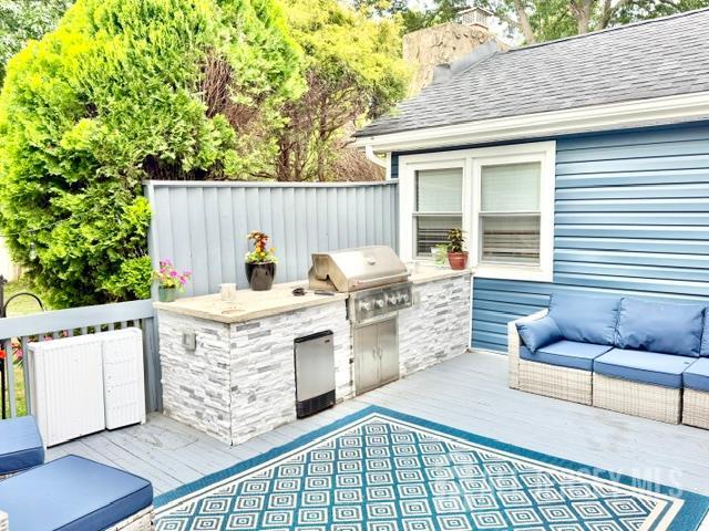 27 Brookside Road Spotswood NJ 08884