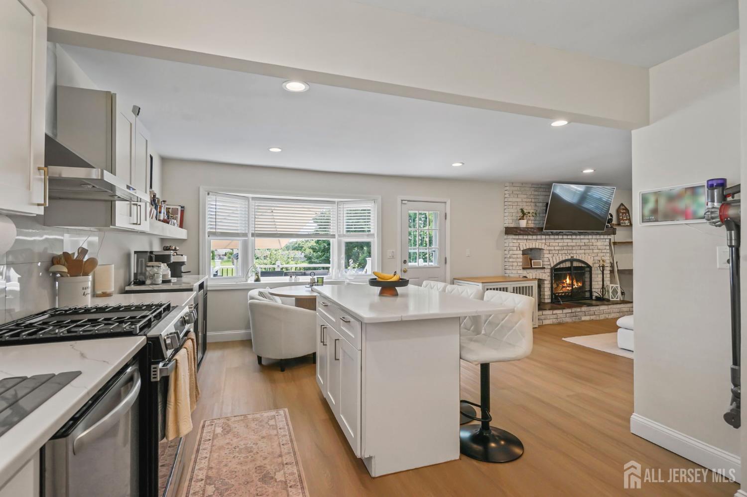 12 Evelyn Terrace South Amboy NJ 08879
