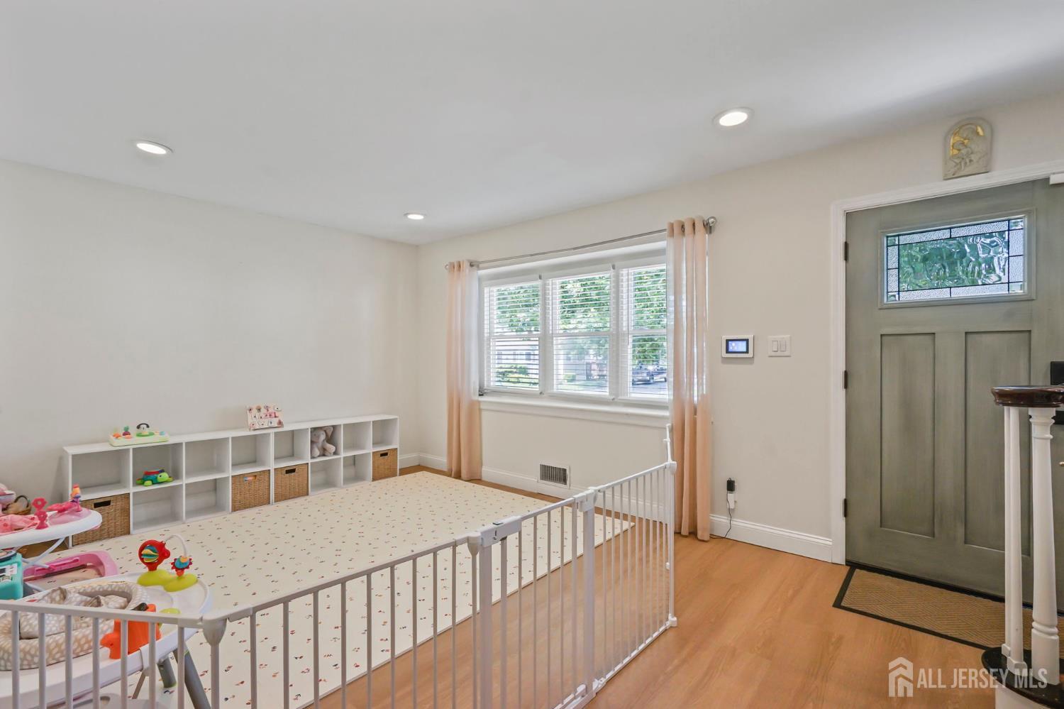 12 Evelyn Terrace South Amboy NJ 08879