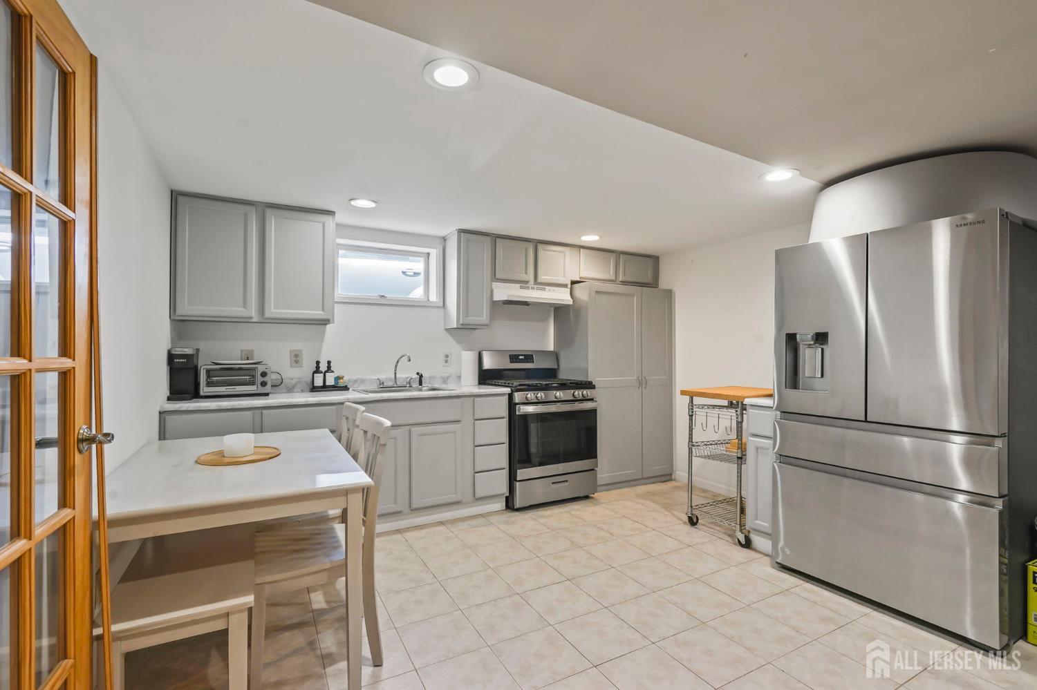 12 Evelyn Terrace South Amboy NJ 08879