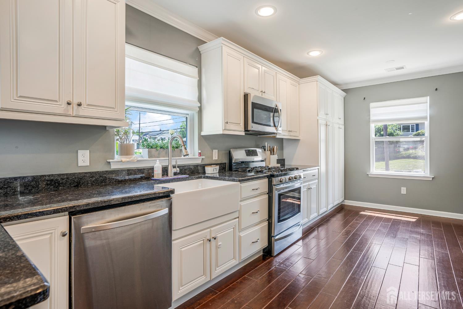 203 Harris Avenue Middlesex NJ 08846