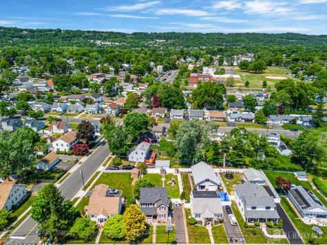 203 Harris Avenue Middlesex NJ 08846