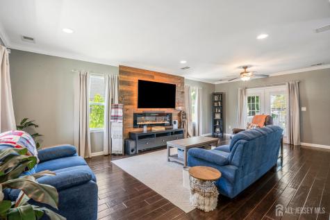 203 Harris Avenue Middlesex NJ 08846