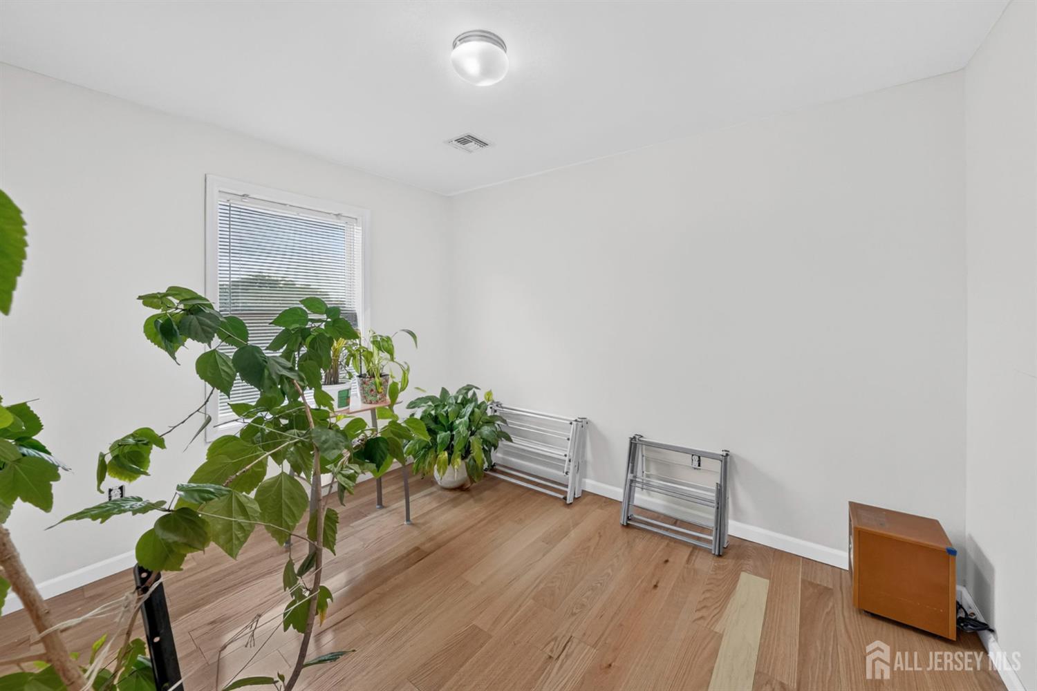 907 Harris Avenue Union Beach NJ 07735