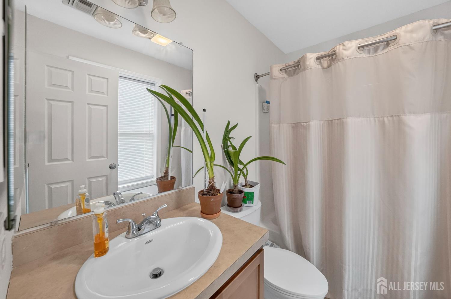 907 Harris Avenue Union Beach NJ 07735