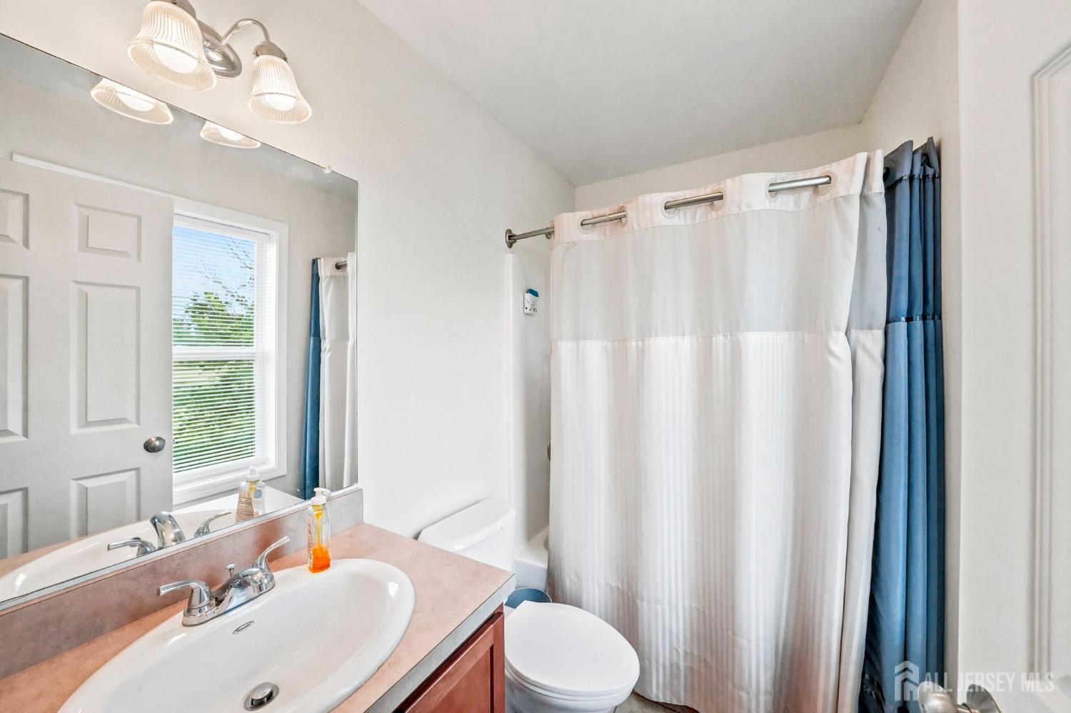 907 Harris Avenue Union Beach NJ 07735