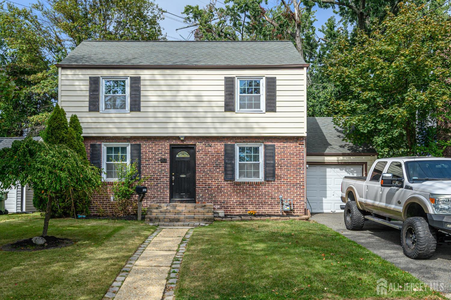 212 Echo Avenue Edison NJ 08837