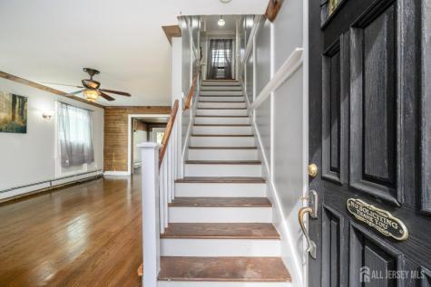 212 Echo Avenue Edison NJ 08837