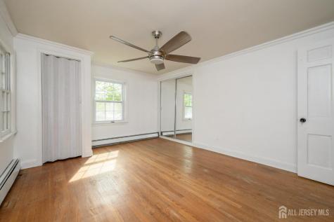 212 Echo Avenue Edison NJ 08837