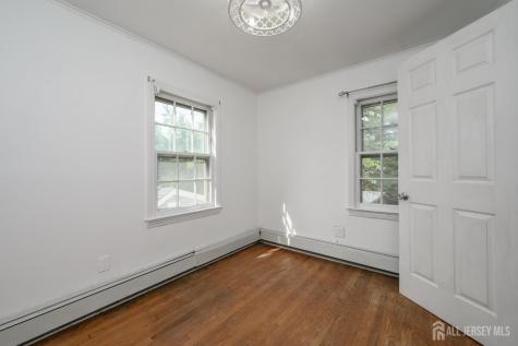 212 Echo Avenue Edison NJ 08837