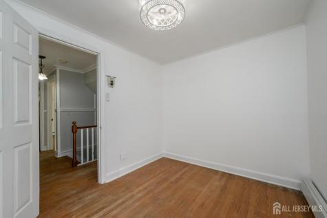 212 Echo Avenue Edison NJ 08837