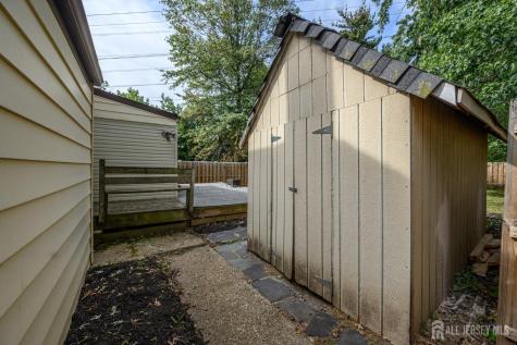 212 Echo Avenue Edison NJ 08837