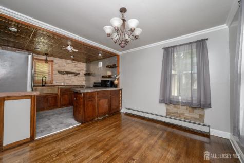 212 Echo Avenue Edison NJ 08837