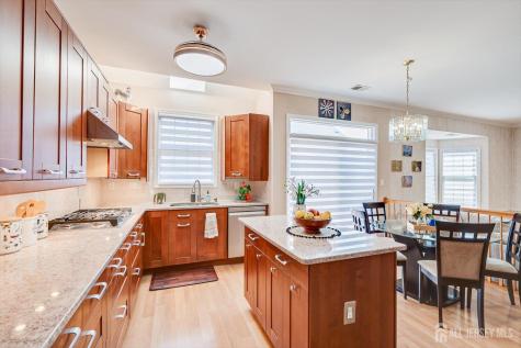 8 Tufts Court South Brunswick NJ 08824