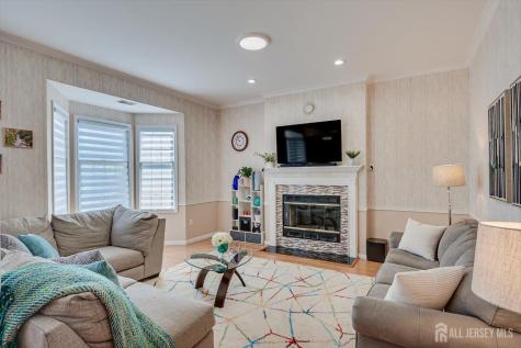 8 Tufts Court South Brunswick NJ 08824