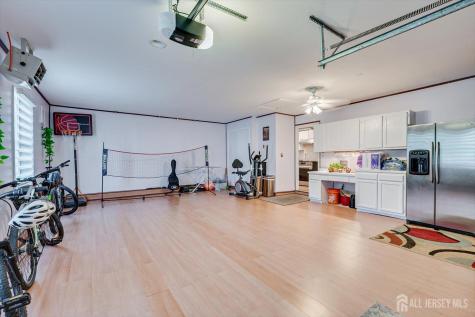 8 Tufts Court South Brunswick NJ 08824