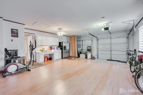 8 Tufts Court South Brunswick NJ 08824