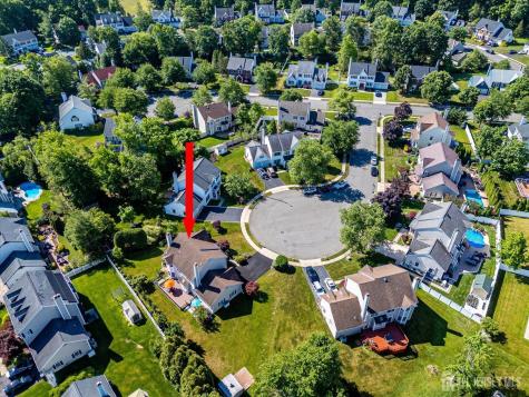 8 Tufts Court South Brunswick NJ 08824