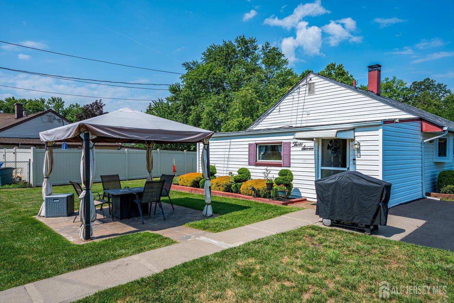 37 Kate Terrace Piscataway NJ 08854
