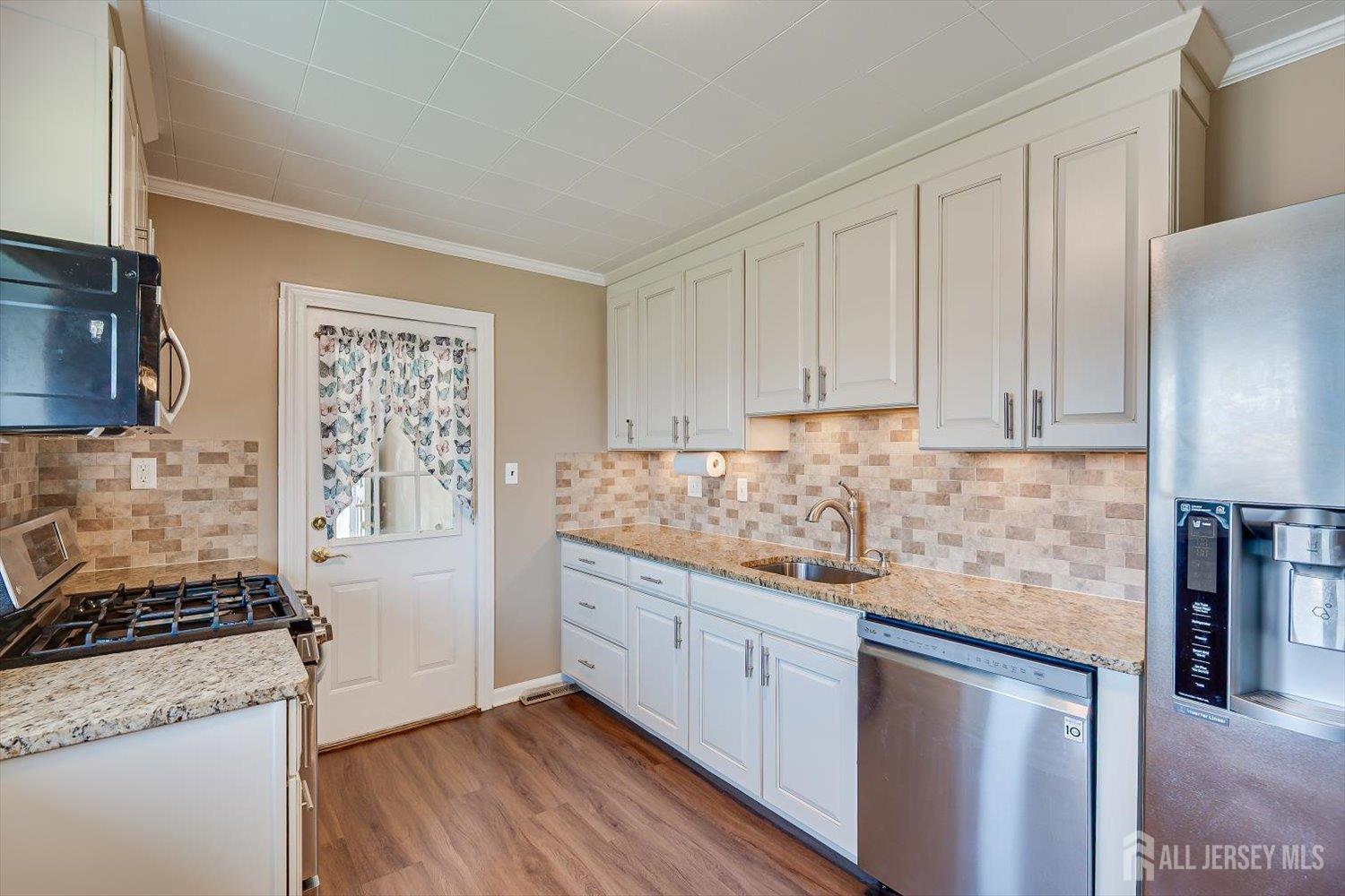37 Kate Terrace Piscataway NJ 08854