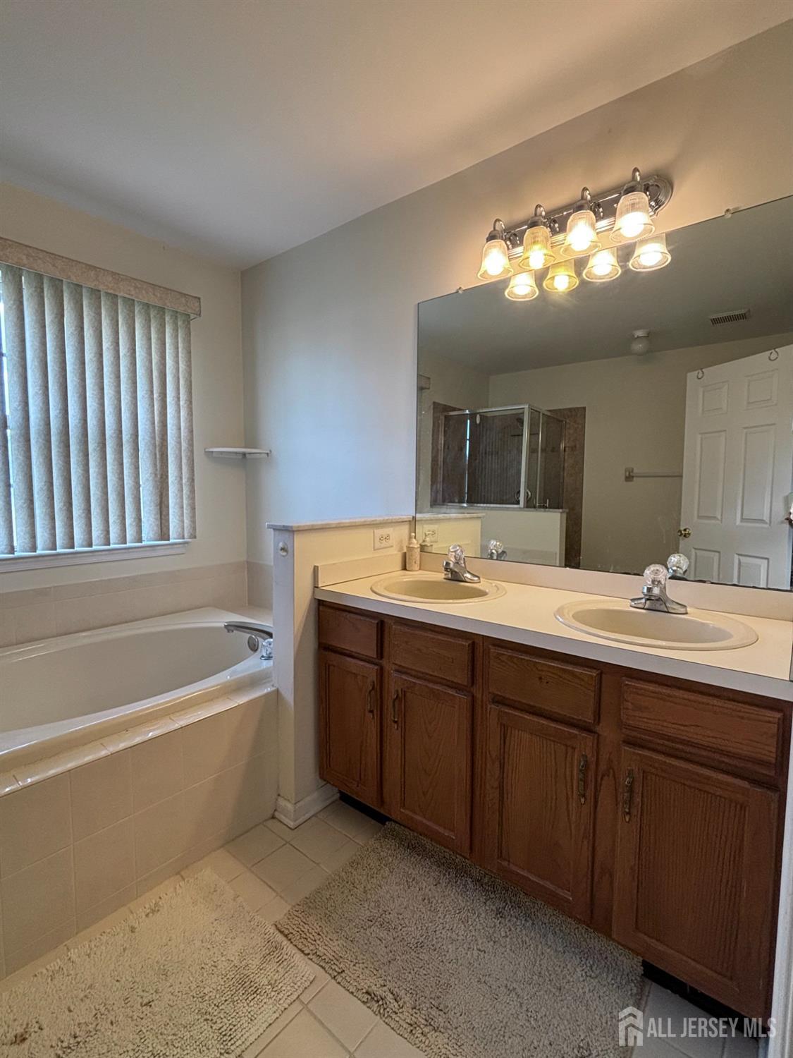 10 Sequoia Drive South Brunswick NJ 08810