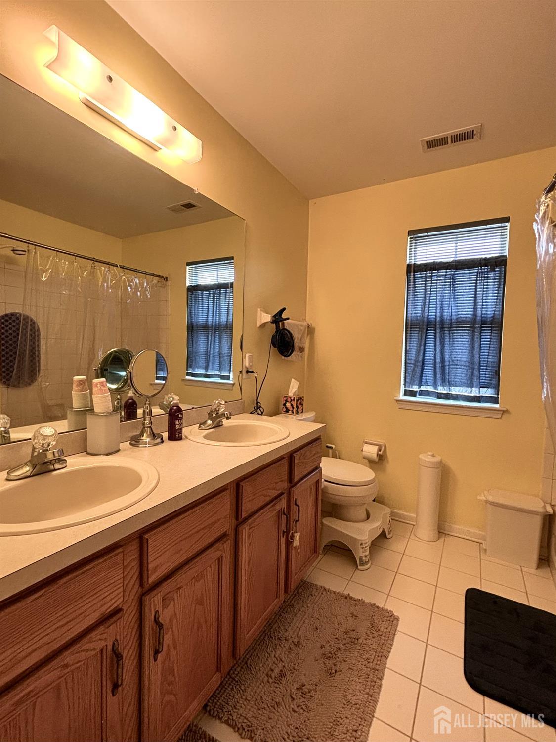10 Sequoia Drive South Brunswick NJ 08810