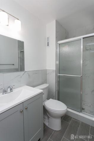 7 Cactus Court Edison NJ 08820