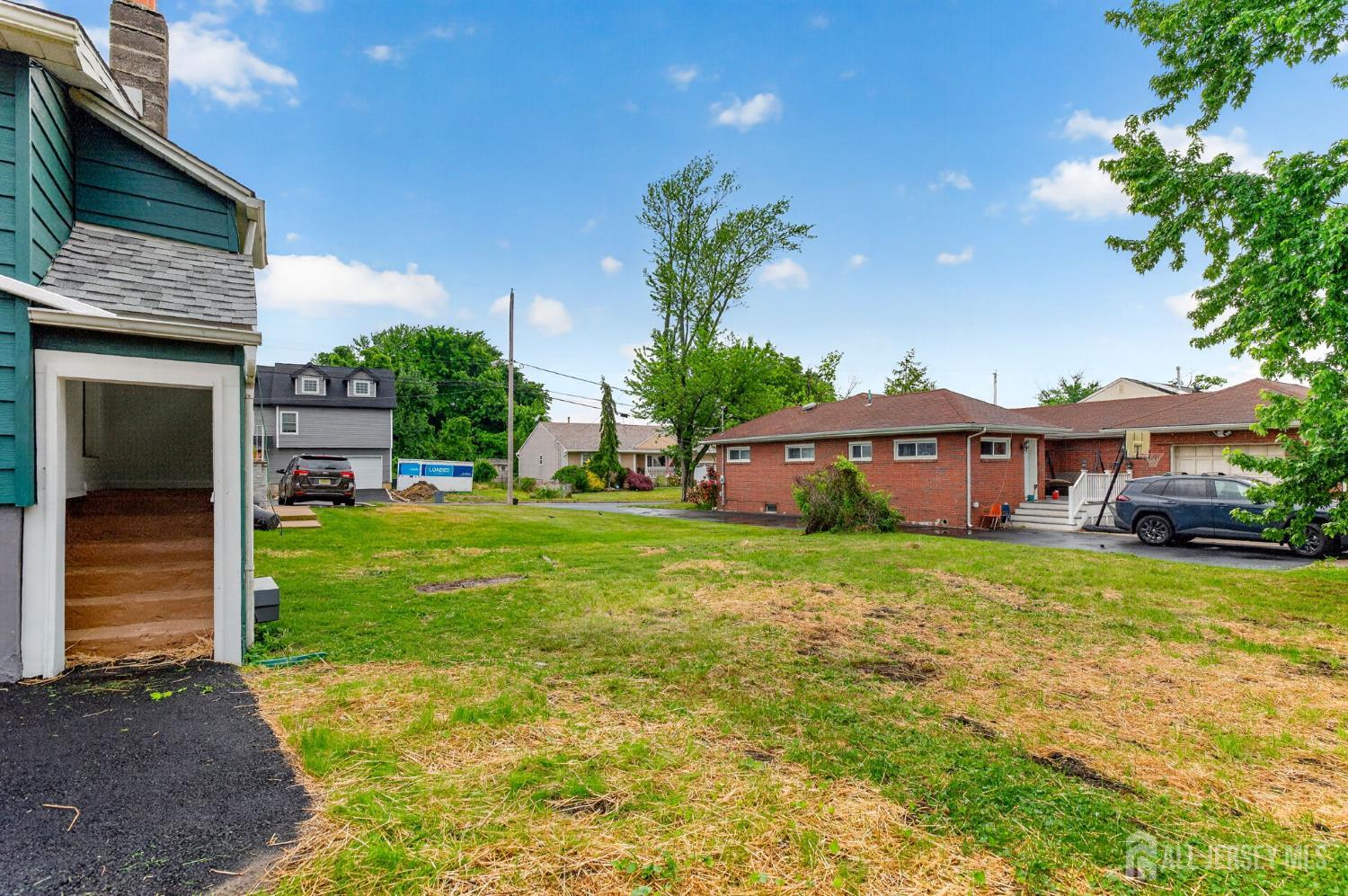16 Gordon Street Aberdeen NJ 07721