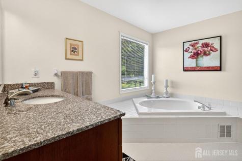 92 Bradford Lane Plainsboro NJ 08536