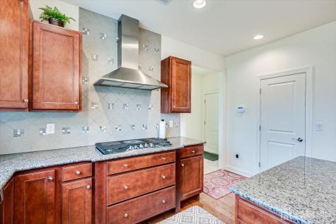 2 Eagle Court South Brunswick NJ 08852